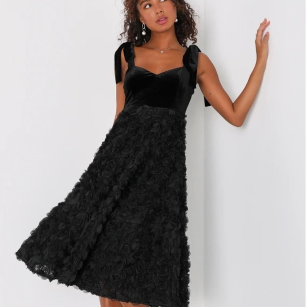 NWT Small Lulus Extravagant Aesthetic Black Velvet Rosette dress